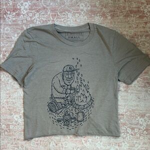 Gray Graphic Crop Top with Campfire Design